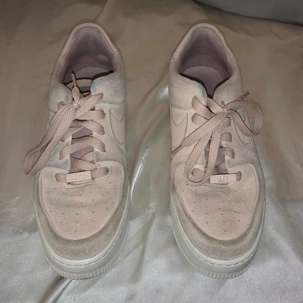 NIKE air force 1